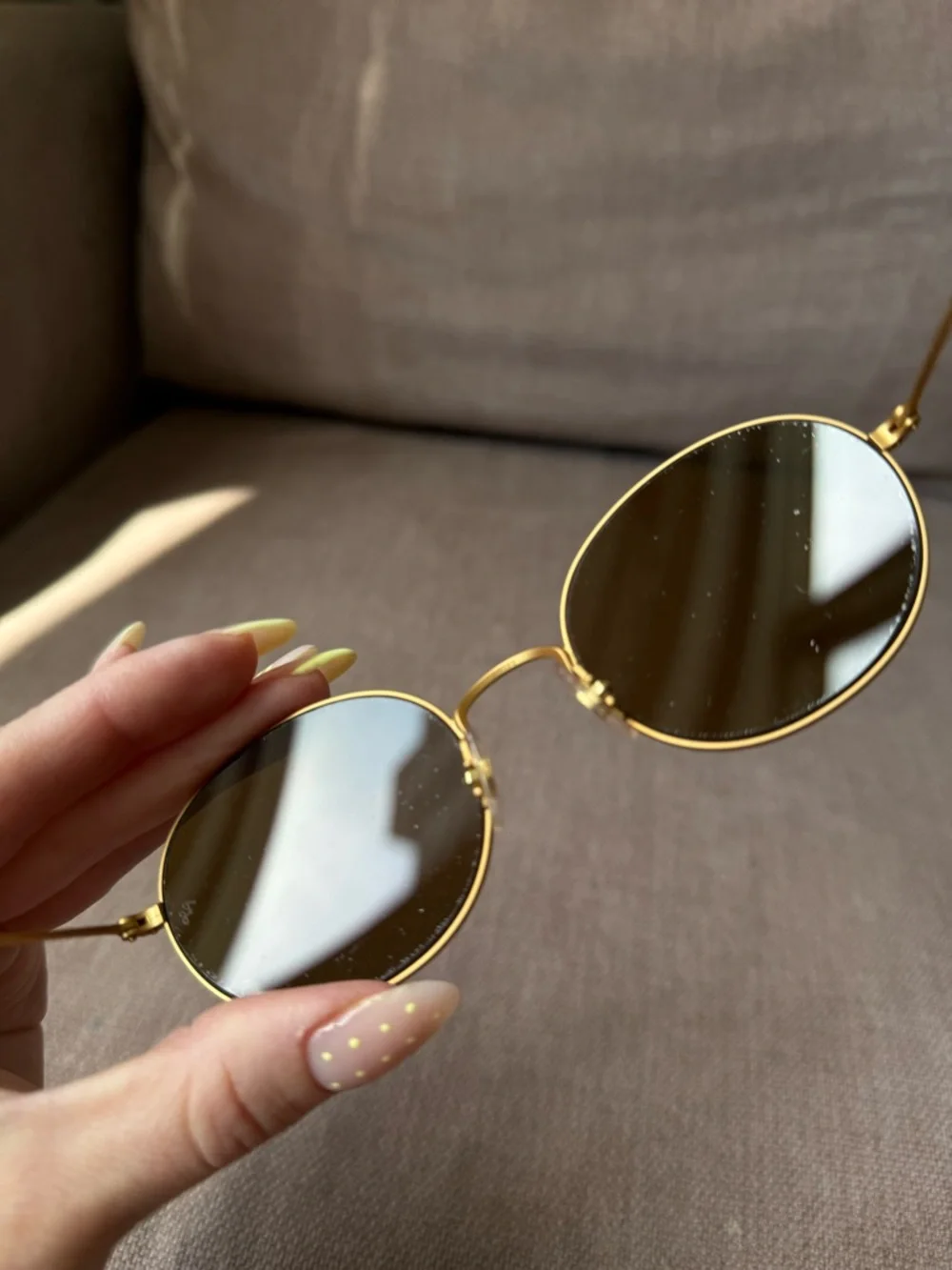 Ray-Ban Oval Sunglasses Brown Gold Frame Classic Chic - Picture 3 of 7